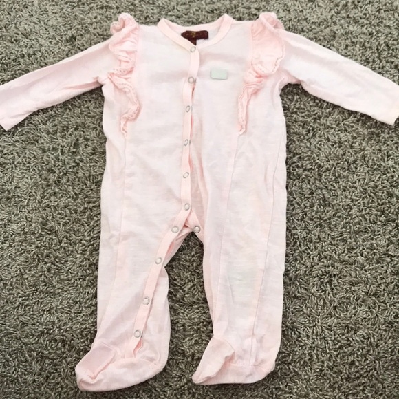 Cute Infant Footies/Onesie - Picture 1 of 1